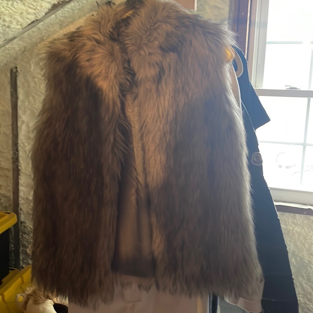 Eddie Bauer Fur Vest medium EUC